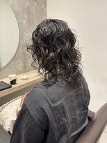 トマト(TOMTO) 【RYOHEI】ミディアムパーマ_スパイラルパーマ_20代30代40代