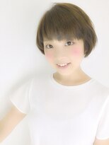 アンピーノ(Un pino) マッシュショート×マットベージュ