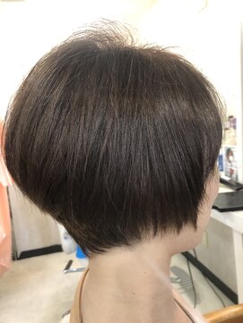 髪工房 ナチュラルシェイプ(natural shape) キャリア　ショート