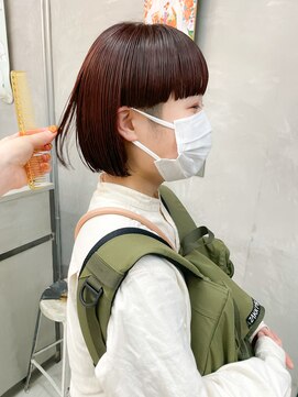 テトヘアー(teto hair) ボルドーカラー 刈り上げショート ワイドバング パッツン
