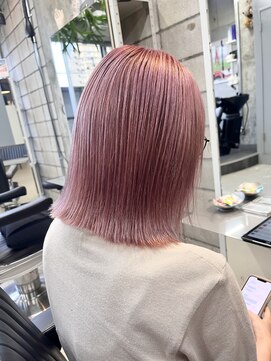 ボウ(BOW) ping beige×切りっぱなしボブ