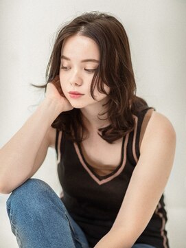 ティファ 大宮(Tiffa) 小顔レイヤーミディ