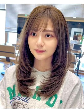 アフロート ルヴア(AFLOAT RUVUA) レイヤーカット×ベージュカラー×天使の艶トリートメント★京佳