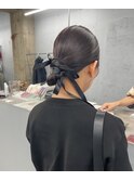 タイトシニヨンのリボンアレンジ