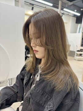 カラ フクオカ(Cara FUKUOKA) 【オリーブグレージュ&ミディアムレイヤー】《福岡暗髪カラー》