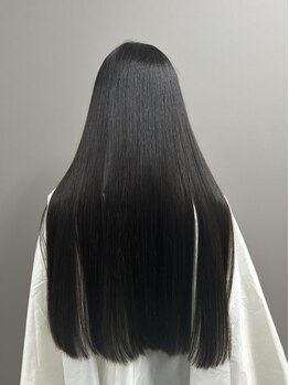 クロニクル(chronicle)の写真/【警固/薬院大通駅近く】ダメージレスな縮毛矯正で、自然な仕上がりに。憧れのサラ艶ストレートが叶う♪