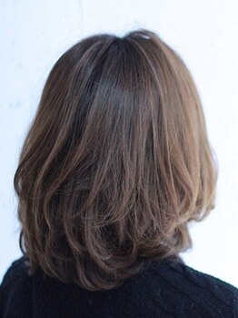 アルティ(arti)の写真/オーガニックで白髪のお悩み解決。美髪×ダメージケアを実現