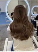 ベージュカラー　くびれヘア　レイヤーカット