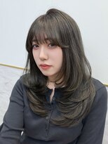 クム(kumu)&nbsp;レイヤーカット/韓国ヘア/縮毛矯正/顔周りカット/透明感カラー