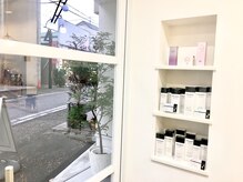 ヘア サロン ヤマシロ(HAIRSALON YAMASHIRO)の雰囲気（【自然光の降り注ぐ】とても落ち着いた雰囲気でリラックスタイム）