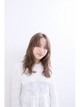 バズヘアー(BUZZ hair) 流し前髪色っぽロング