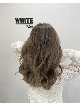 アンダーバーホワイト 阪神西宮店(_WHITE) 白髪染も染まるナチュラルバレイヤージュ　デザインカラー