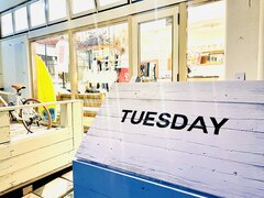 ＴＵＥＳＤＡＹ　【チューズデー】