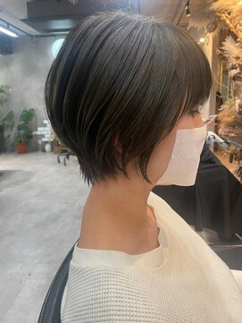 ティダスマイル(tida smile) グレージュカラー×横顔美人ショート