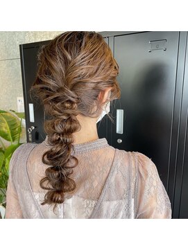 メルバイレガロ 水戸(mer by REGALO) ヘアアレンジ/ルーズ編みおろし