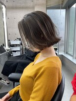 イキ 表参道(iki omotesando)&nbsp;モード/無造作ウェーブ/大人ガーリー[表参道駅]