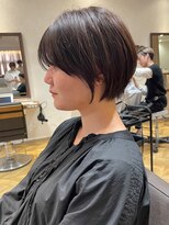 大人ショートボブショートカットココアアッシュくびれミディ