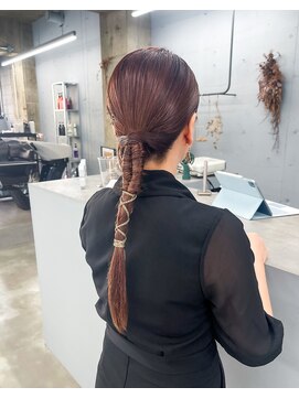 ノード(NODO) 【お呼ばれヘア】タイトローポニー