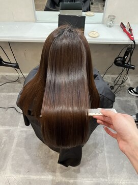 アンダーバーホワイト 広島 本通店(_WHITE) 髪質改善ストレート