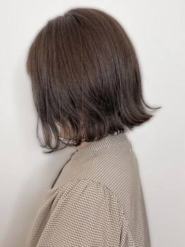 コンフィープラス(comfy plus) 30代40代外ハネショートボブ乾かすだけベージュ透明感