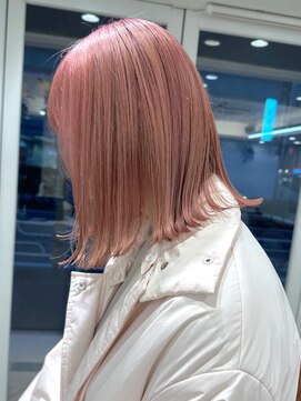 ガーデンヨコハマ(GARDEN YOKOHAMA) ハイトーンピンクベージュ似合わせカットミディアムボブブリーチ