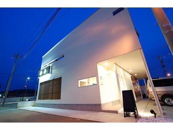 Ｓｕｎｂａｔｈ　津幡店