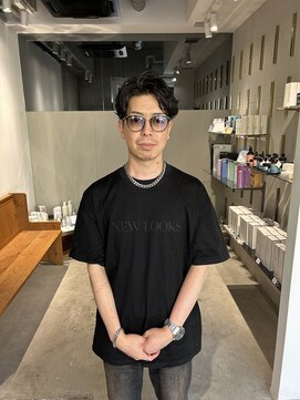 ミリ(milli Produce by ITAKURA) かきあげメンズパーマ