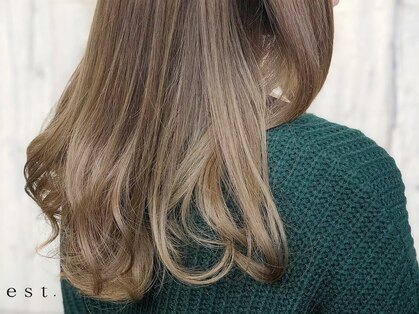 エスト(est.)の写真