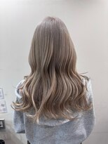 アン(Hair make un) ミルクティー