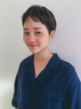 ホリデイズ ケアアンドスパ 練馬 豊島園(HOLIDAYS) 【HOLIDAYS】かりあげショート×癖毛スタイリング