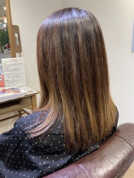 ユーネリー(U-NERY) セミロングスタイル