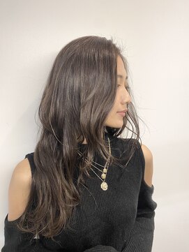 サンタウン(SUN TOWN) ブリーチ無しダブルカラー　ロングレイヤースタイル