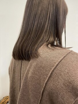 エイチ(811) 20代30代40代ミニウルフレイヤオージュアネビージュタッセルボブ