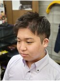 ツーブロ　ツーブロック　ショートスタイル