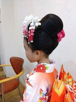 ニューカンヌ 美容室&nbsp;七五三　7歳　新日本髪