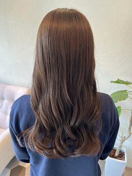 リベラル(liberal) ロングレイヤー 韓国風巻き くすみベージュ 【20代/30代/40代】