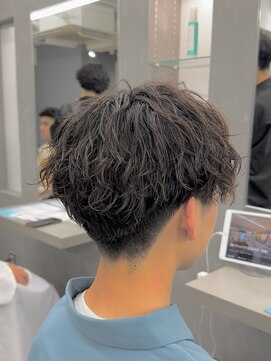 オーバルバイアピッシュ(OVARL by apish) 刈り上げ縦落ちマッシュ