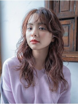 フェティッシュ(fetish) パーマ風ロングヘア