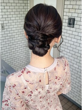 フェリーチェ(Felice) アップスタイル 大人キレイアップ お呼ばれヘア シニヨン