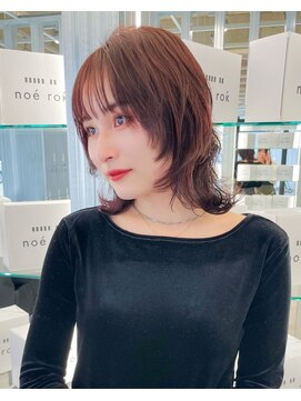 ノエロク 岐阜(noe rok) チェリーレッドカラーの顔まわりレイヤースタイル