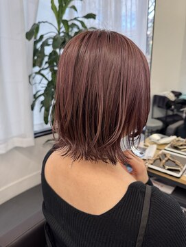 シア(sia) やわらかピンクグラデーションでおしゃれにアクセント◎