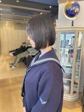 コワファースト 大分(COIFF1RST) 切りっぱなしボブ