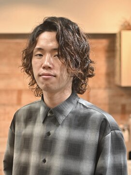 アトム(Atom.) ミディアム/ルーズスパイラルパーマ