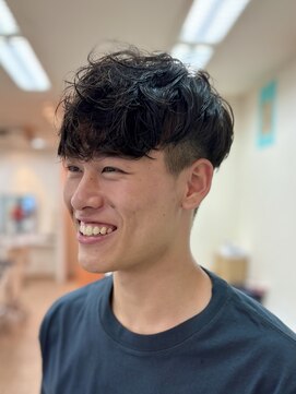 デンパツクラブ ストリート(DENPATSU CLUB Street) 前回のパーマを活かしてメンテナンスカット