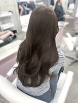 エヌアイ オモテサンドウ(ni omotesando)&nbsp;赤み消しカラーオリーブベージュ♪