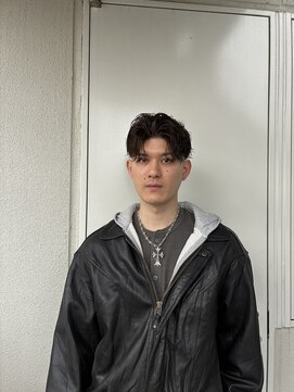 クロム トウキョウ ザ バーバーアルト 神保町店(CHROM TOKYO the Barber ALT) フェードセンターパート