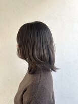 マスカリ(muscali)&nbsp;ハイライト/ダークアッシュ似合わせカットミディアムレイヤーe97