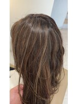 ウィル 野田阪神店(WiLL)&nbsp;まろやかブラウンベースの細めハイライト白髪ぼかしカラー