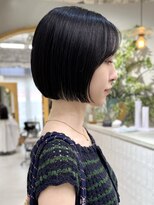 クル(k u r u) ナチュラルなミニボブ
