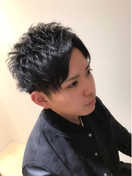 ルネッタ (Lunetta) アップバングショート